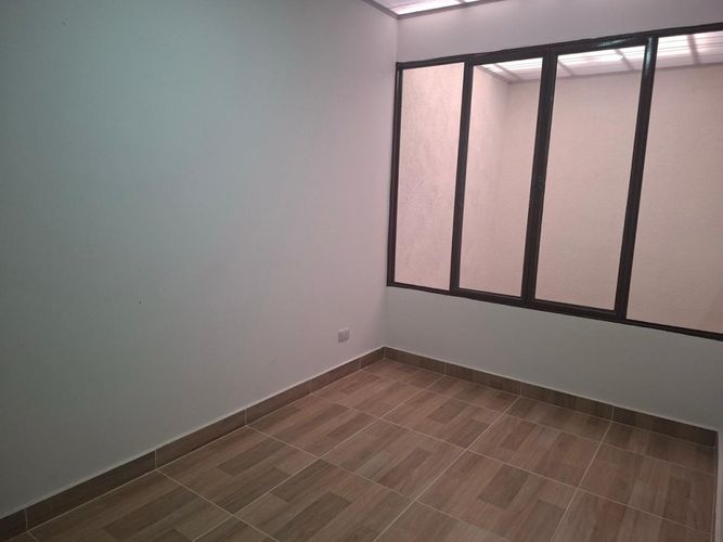 Casa de 9 alcobas en venta en Colseguros, Cali, 300 m² · foto 9 de 13