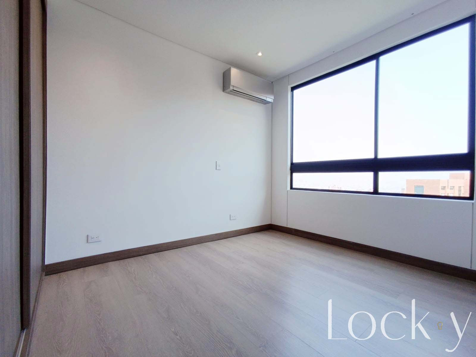 Apartment for sale in El Campestre, Medellín 5