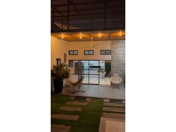 Casa de 5 alcobas en venta en Las Varas, Ricaurte, 500 m² · foto 11 de 23