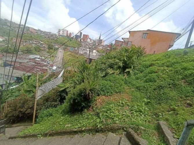 Lote en venta en Campoamor, Manizales, 134 m² · foto 4 de 5