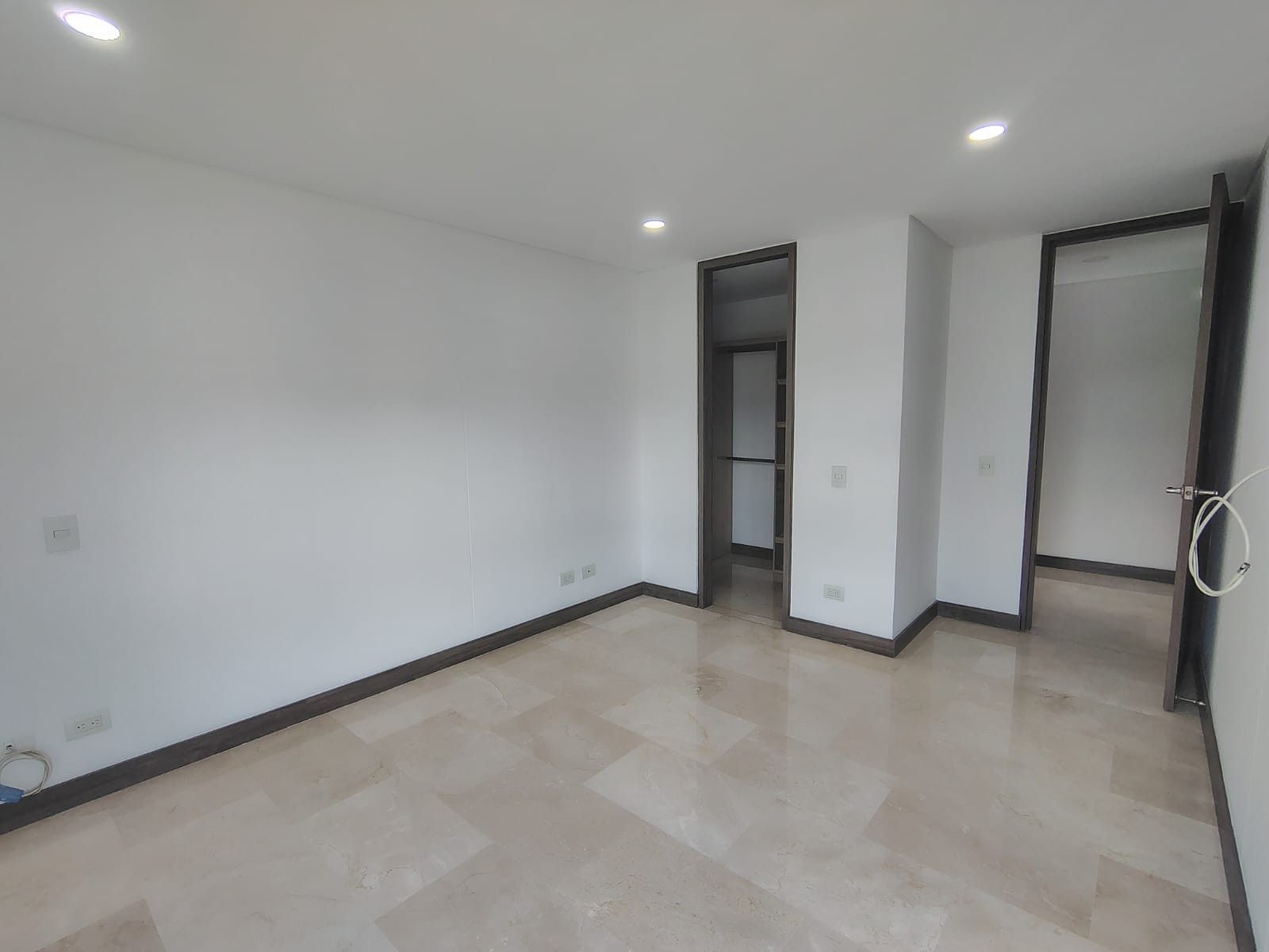 Apartamento en arriendo en El Poblado, Medellín · foto 12 de 19