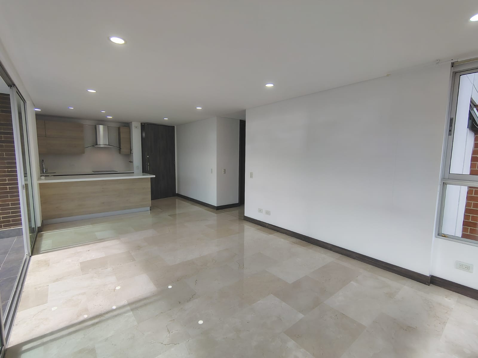 Apartamento en arriendo en El Poblado, Medellín · foto 5 de 19