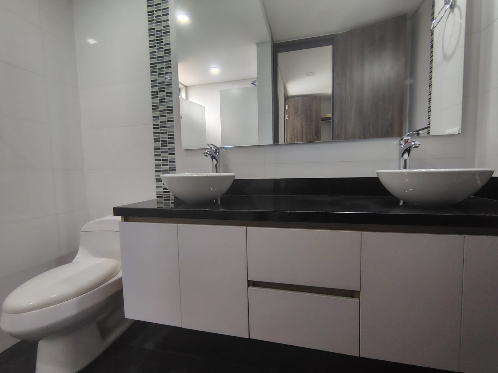 Apartamento en arriendo en El Poblado, Medellín · foto 15 de 19