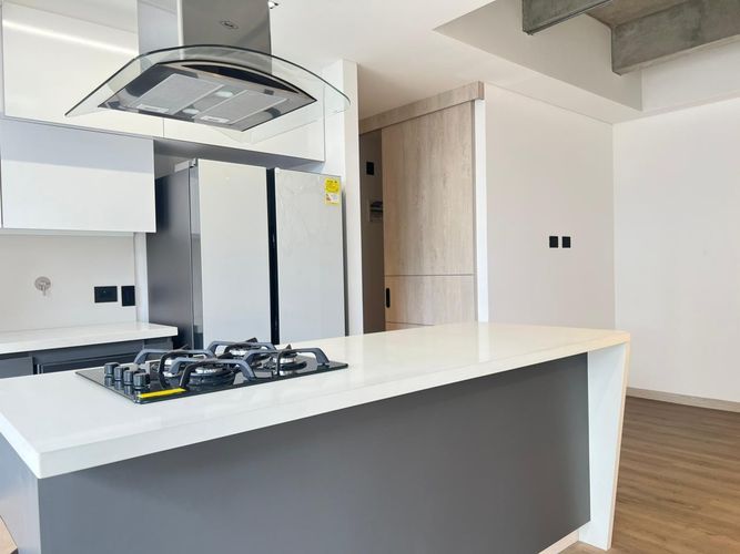 Apartamento de 2 alcobas en arriendo en Loma Benedictinos, Envigado, 75 m² · foto 3 de 14