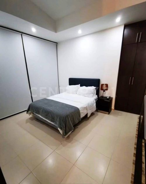 Casa de 4 alcobas en venta en Ricaurte, 195 m² · foto 7 de 15