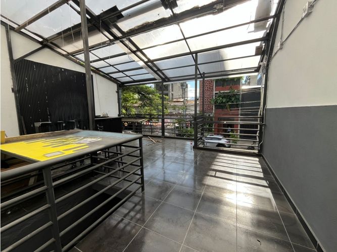 Local en arriendo en Provenza, Medellín, 340 m² · foto 2 de 6