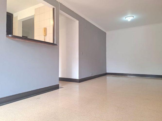 Apartamento de 2 alcobas en arriendo en El Poblado, Medellín, 75 m² · foto 12 de 16