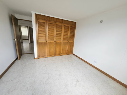 Apartamento en arriendo en Lalinde, Medellín · foto 14 de 24
