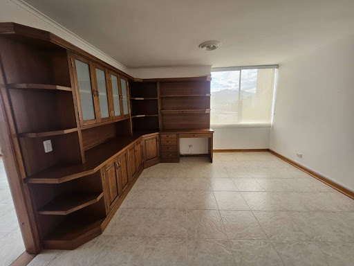 Apartamento en arriendo en Lalinde, Medellín · foto 18 de 24