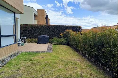 Casa en Venta en Los Robles Bosque Residencia, Cajicá