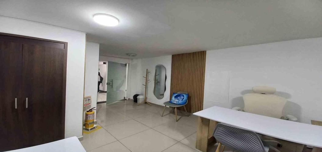 Consultorio en venta en Sector Plaza De Bolivar, Pereira, 20 m² · foto 7 de 12