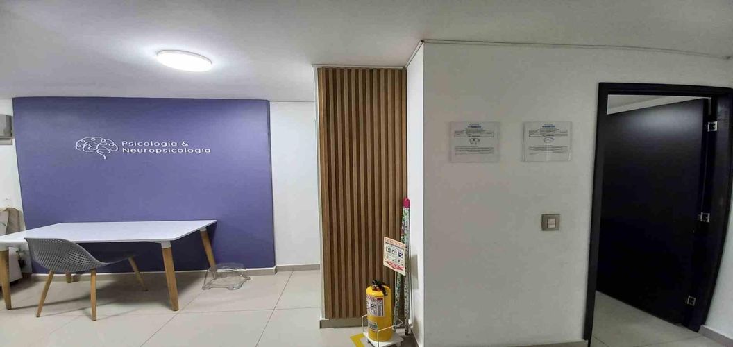 Consultorio en venta en Sector Plaza De Bolivar, Pereira, 20 m² · foto 11 de 12