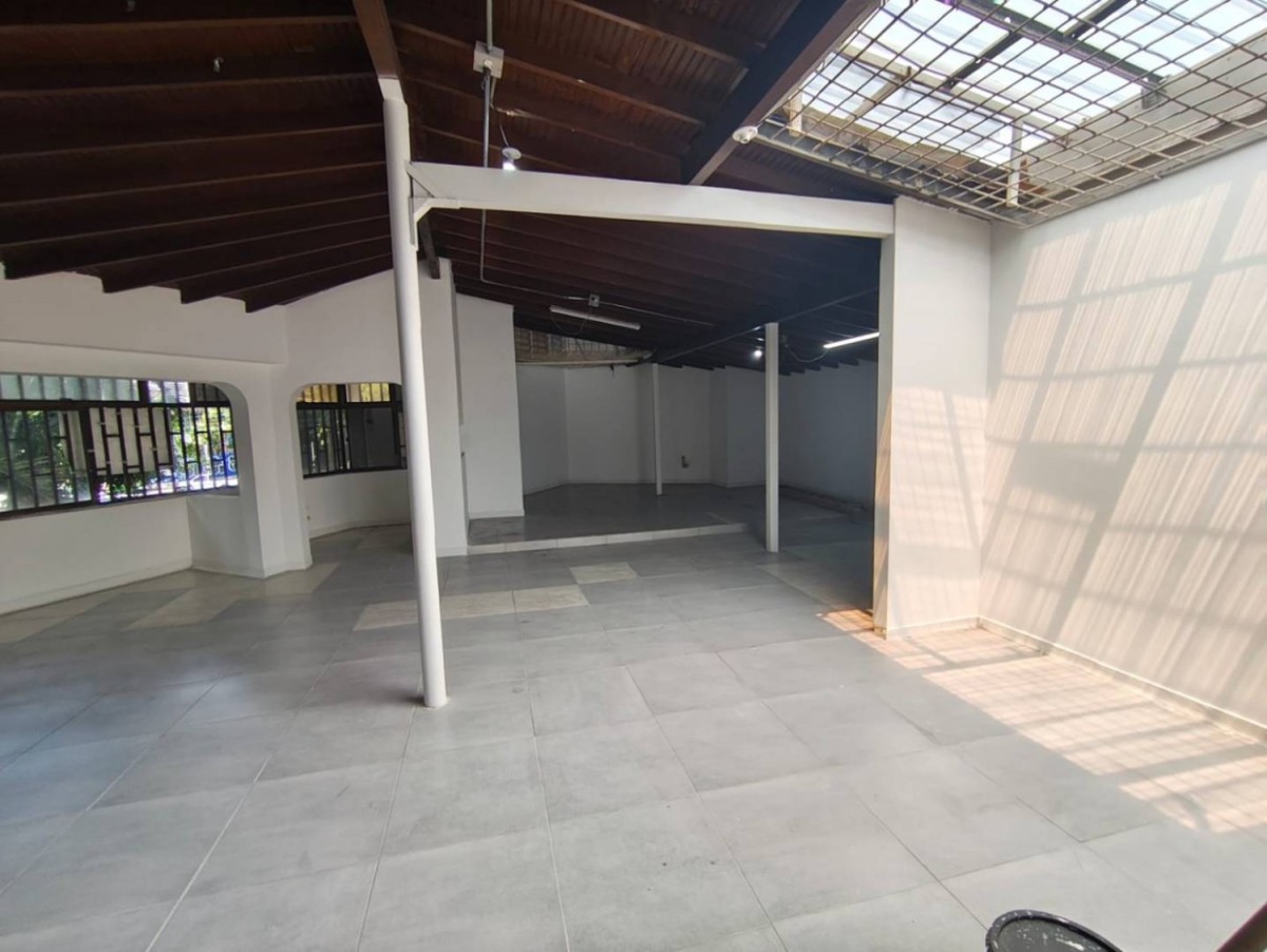 Casa en Arriendo en Conquistadores, Medellín