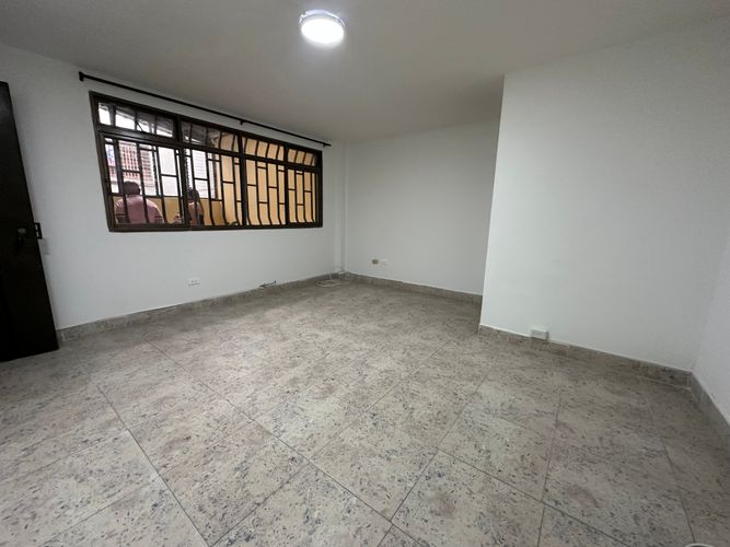Oficina en arriendo en Centro, Armenia, 35 m² · foto 2 de 6