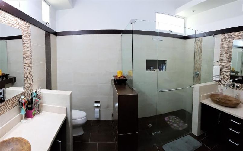 Casa de 6 alcobas en venta en Las Mercedes, Jamundí, 730 m² · foto 11 de 22