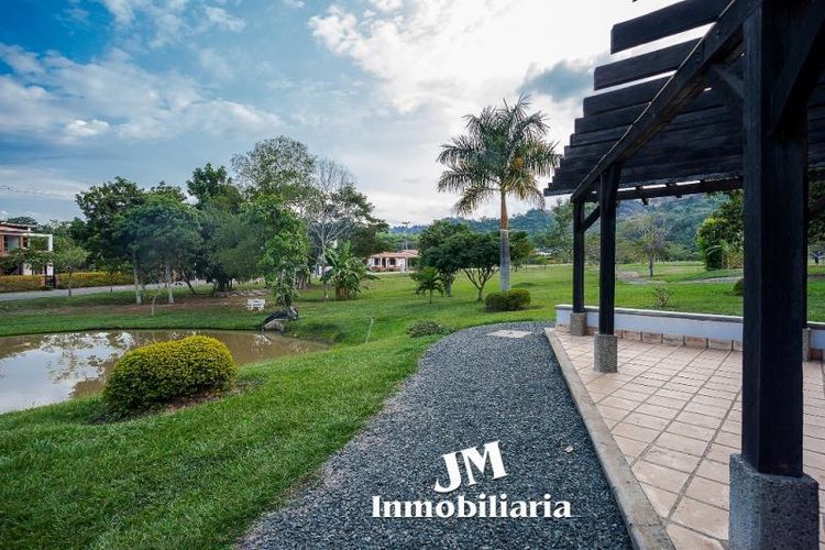 Casa de 6 alcobas en venta en Las Mercedes, Jamundí, 730 m² · foto 21 de 22