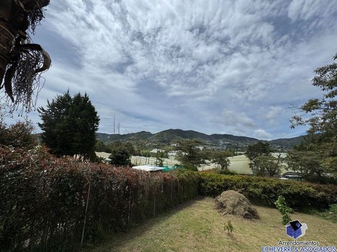 Casa de 6 alcobas en venta en El Carmen De Viboral, El Carmen de Viboral, 1325 m² · foto 3 de 24