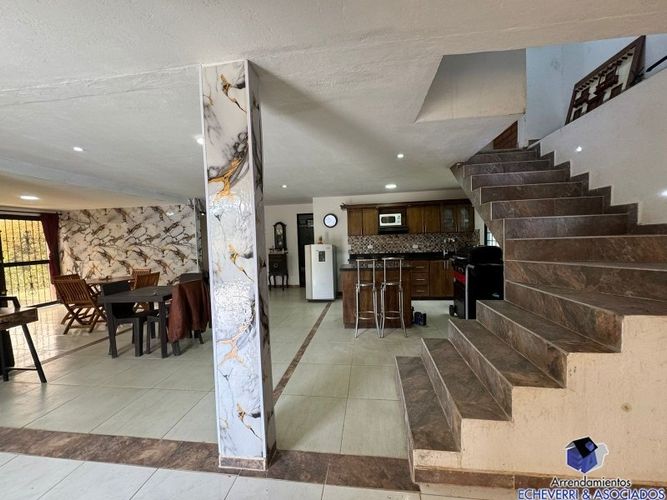 Casa de 6 alcobas en venta en El Carmen De Viboral, El Carmen de Viboral, 1325 m² · foto 13 de 24