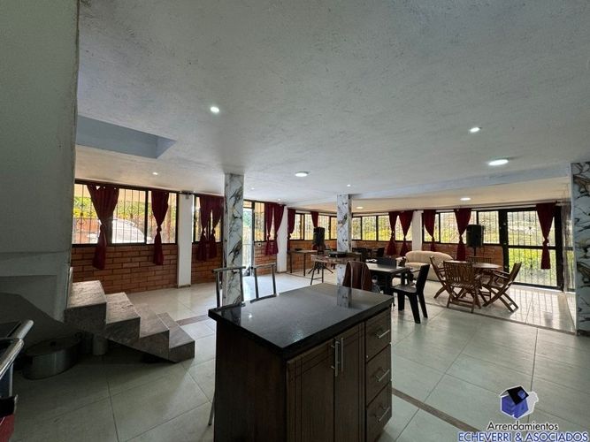 Casa de 6 alcobas en venta en El Carmen De Viboral, El Carmen de Viboral, 1325 m² · foto 16 de 24