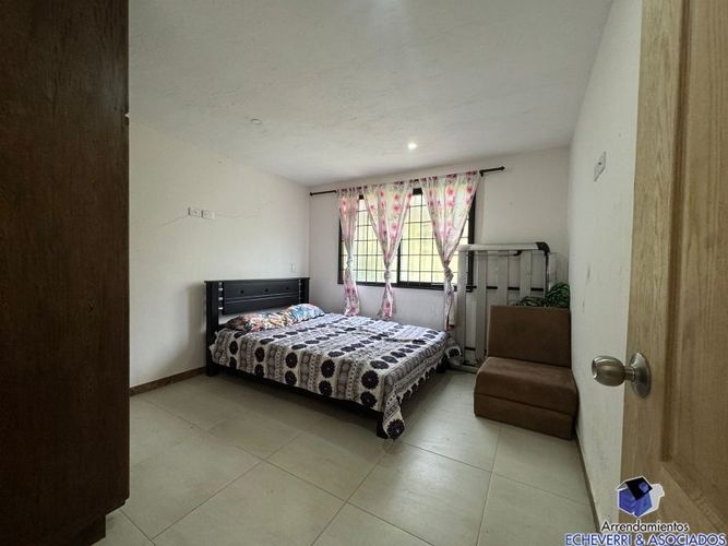 Casa de 6 alcobas en venta en El Carmen De Viboral, El Carmen de Viboral, 1325 m² · foto 17 de 24