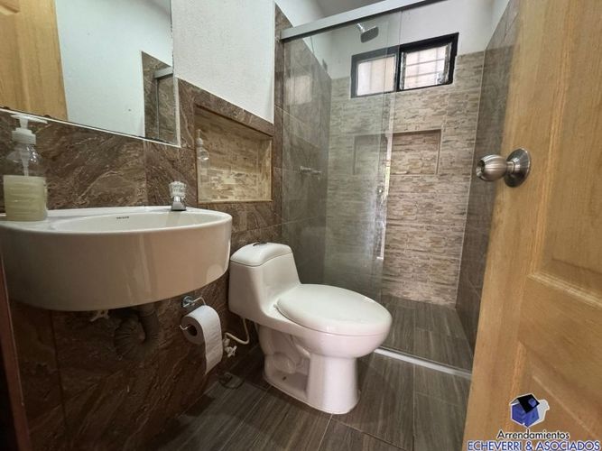 Casa de 6 alcobas en venta en El Carmen De Viboral, El Carmen de Viboral, 1325 m² · foto 19 de 24