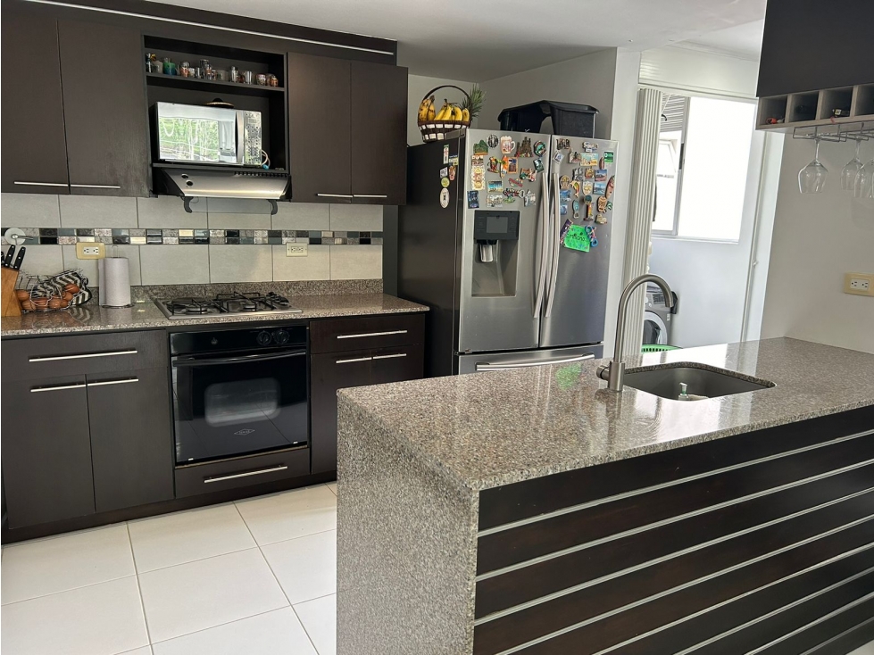 Apartamento en venta en Loma del Indio, Medellín 2