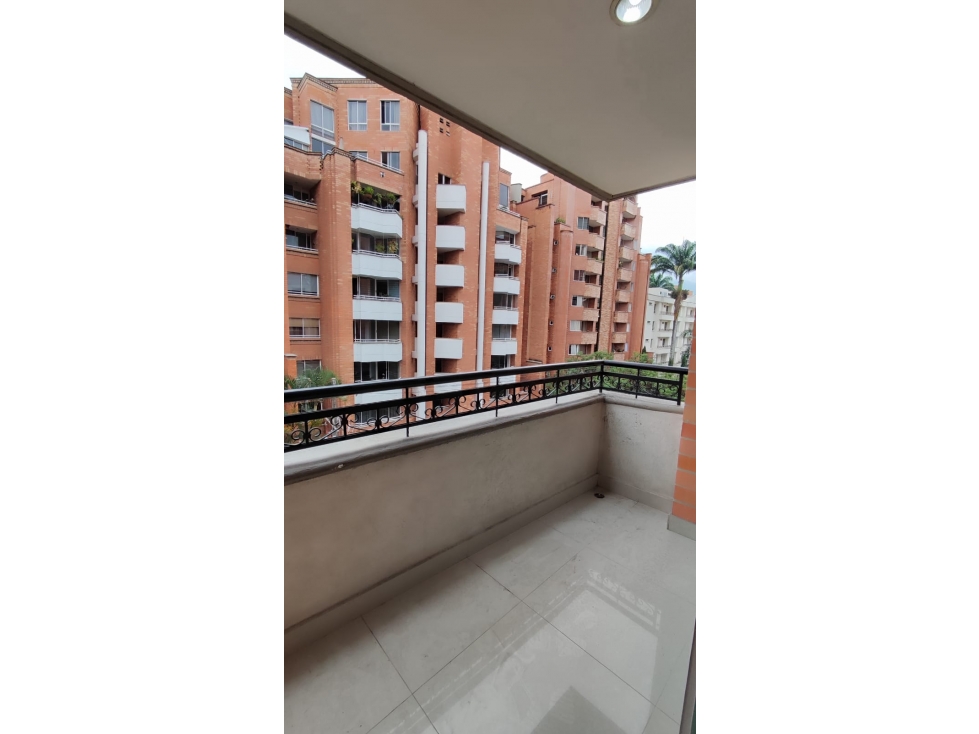 Apartamento en venta en Laureles, Medellín 5