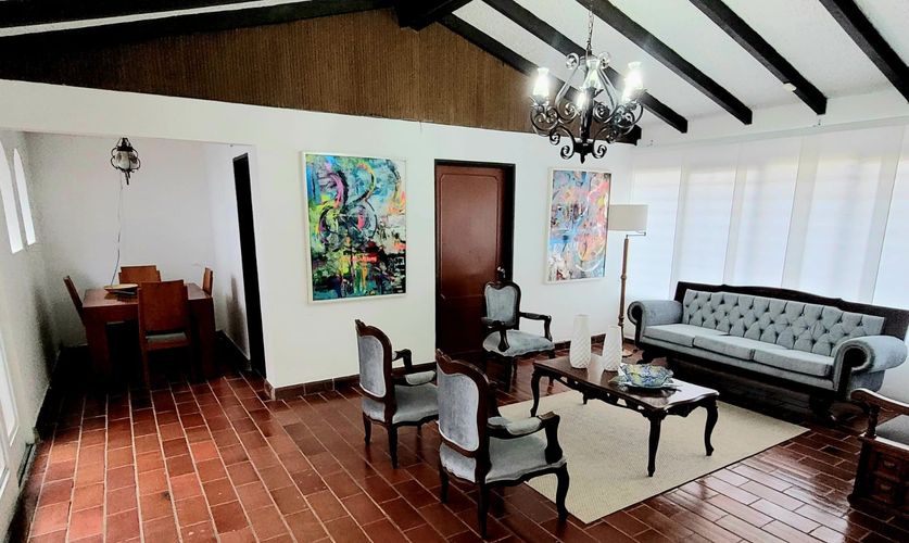 Casa de 3 alcobas en venta en Santa Monica, Cali, 350 m² · foto 4 de 8