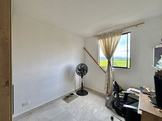 Apartamento de 2 alcobas en venta en Parque Natura, Jamundí, 45 m² · foto 2 de 13