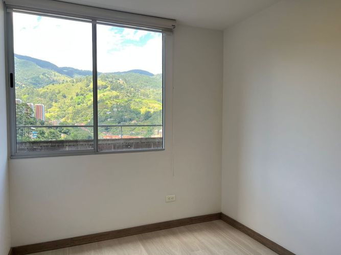Apartamento de 3 alcobas en arriendo en Camino Verde, Envigado, 85 m² · foto 10 de 15
