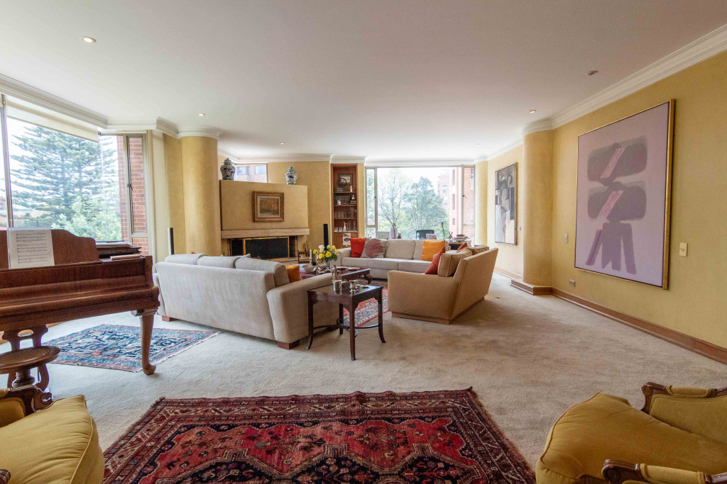 Apartamento en venta en Los Rosales, Bogotá · foto 5 de 24