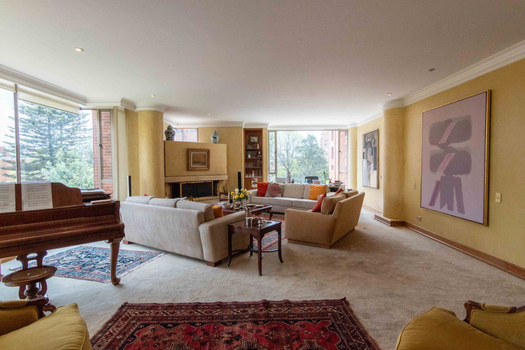 Apartamento en venta en Los Rosales, Bogotá · foto 6 de 24