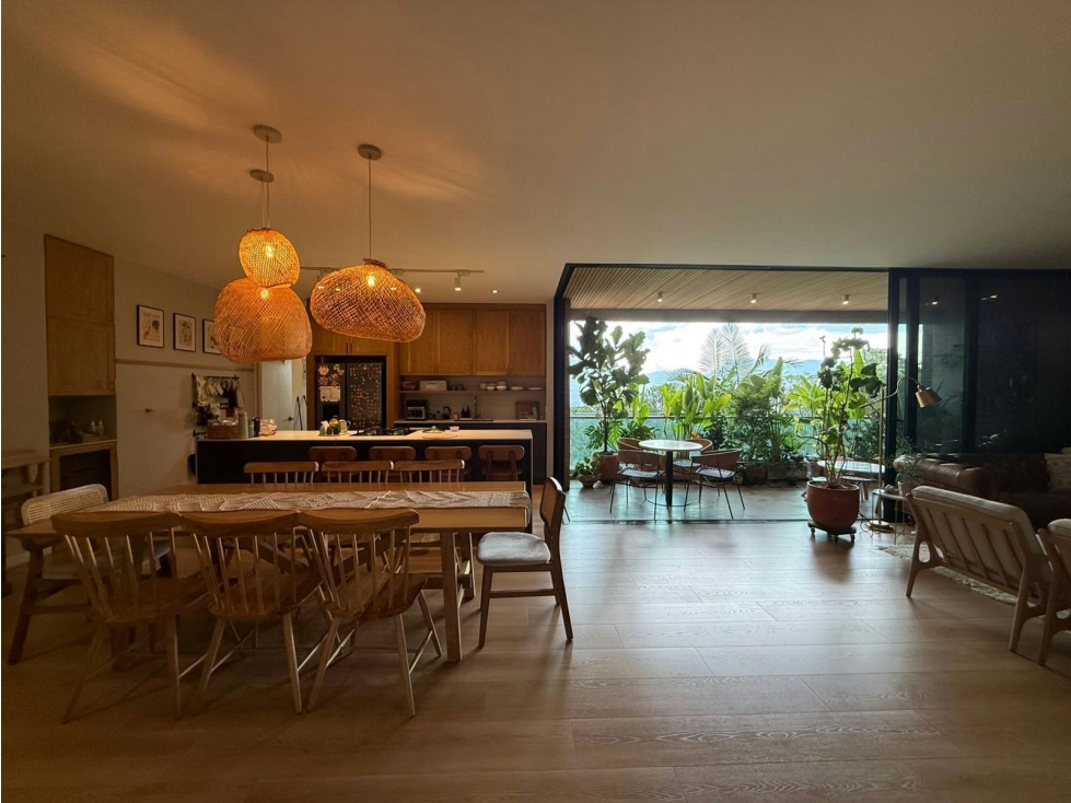 Apartamento en venta en El Poblado, Medellín 3