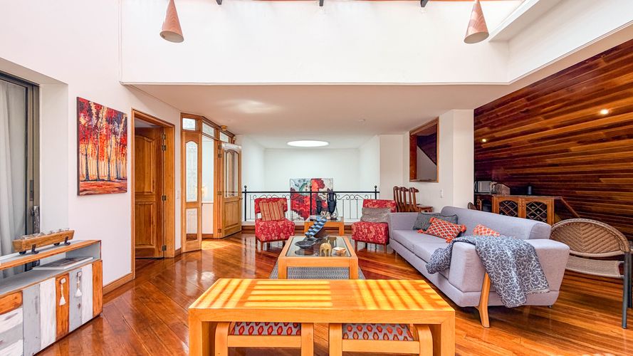 Apartamento en venta en Santa Barbara Occidental, Bogotá · foto 2 de 24