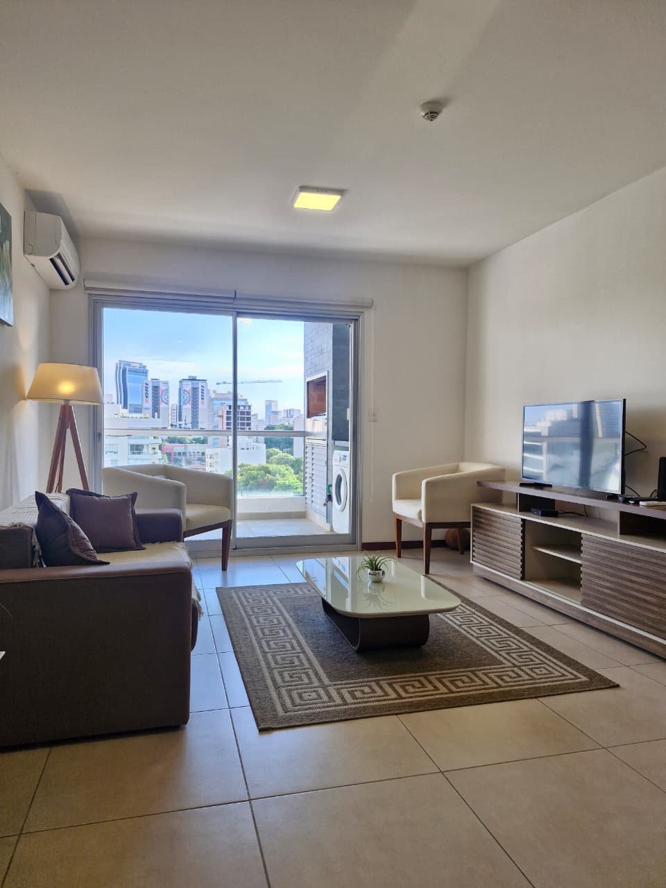 Departamento en alquiler en Las Lomas, Asunción — foto 2
