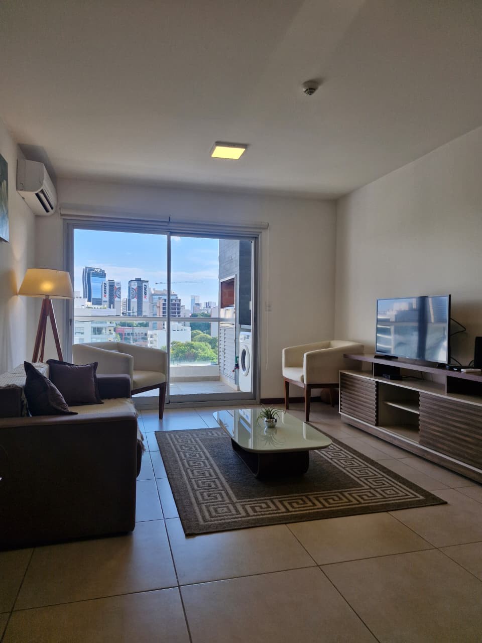 Departamento en alquiler en Las Lomas, Asunción — foto 3
