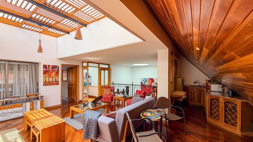 Apartamento en venta en Santa Barbara Occidental, Bogotá · foto 3 de 24