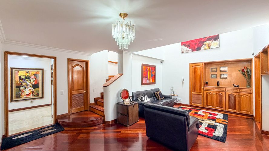 Apartamento en venta en Santa Barbara Occidental, Bogotá · foto 11 de 24