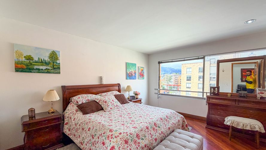 Apartamento en venta en Santa Barbara Occidental, Bogotá · foto 16 de 24