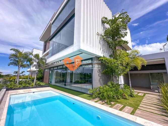 Casa de 4 alcobas en venta en Ruitoque Condominio, Piedecuesta, 630 m² · foto 2 de 24