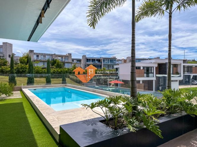Casa de 4 alcobas en venta en Ruitoque Condominio, Piedecuesta, 730 m² · foto 18 de 24
