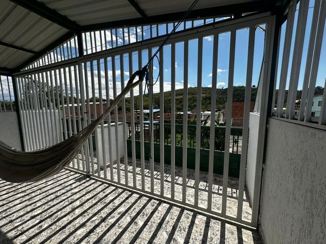 Casa de 2 alcobas en venta en Agua Blanca, Girardot, 138 m² · foto 6 de 11