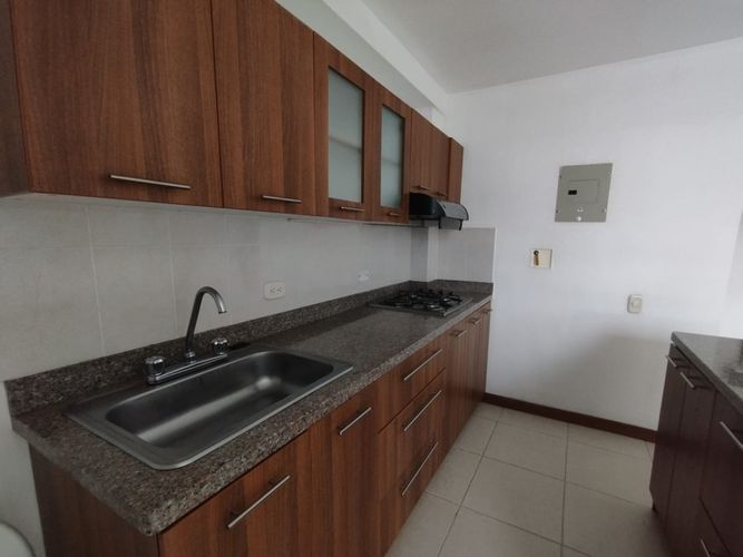 Apartamento de 2 alcobas en arriendo en Rionegro, 75 m² · foto 3 de 21