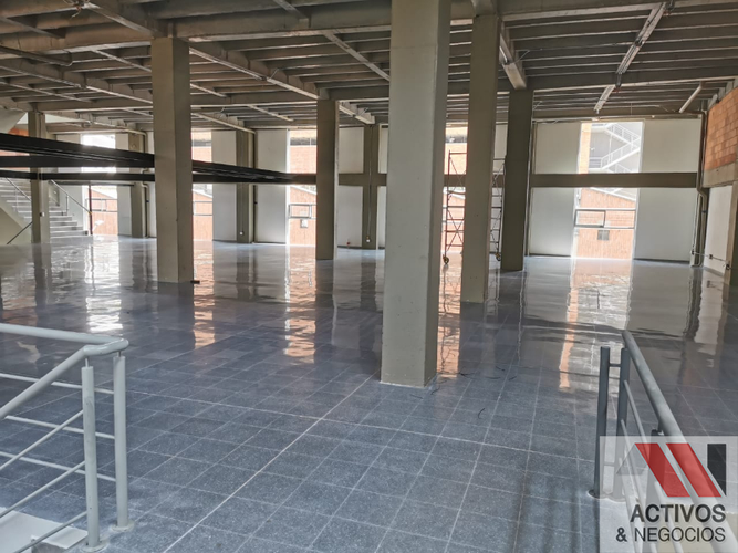 Bodega en venta en Los Angeles, Medellín, 2500 m² · foto 17 de 24