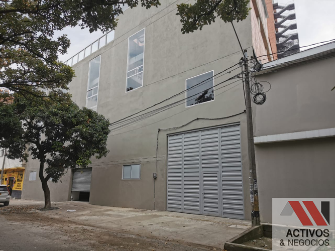 Bodega en venta en Los Angeles, Medellín, 2500 m² · foto 19 de 24