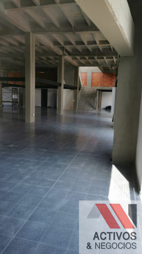 Bodega en venta en Los Angeles, Medellín, 2500 m² · foto 21 de 24