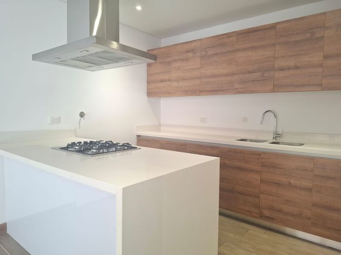 Apartamento de 1 alcoba en arriendo en El Poblado, Medellín, 73 m² · foto 6 de 13