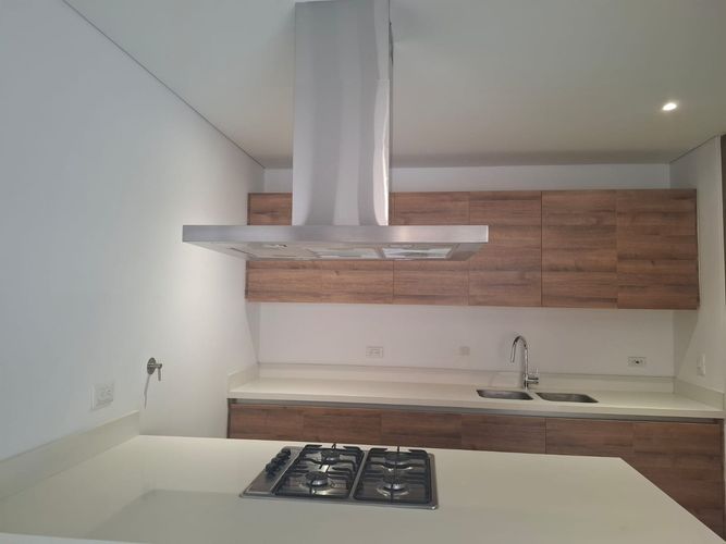 Apartamento de 1 alcoba en arriendo en El Poblado, Medellín, 73 m² · foto 8 de 13