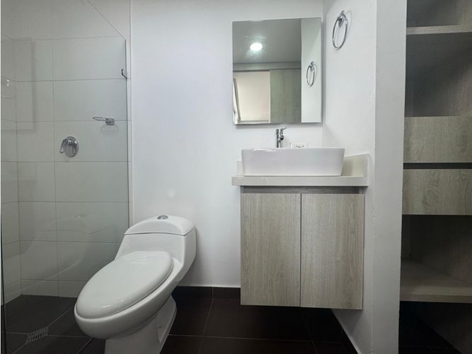 Apartamento de 3 alcobas en venta en Las Lomitas, Sabaneta, 104 m² · foto 10 de 12
