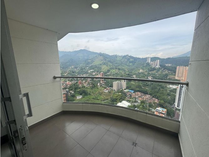 Apartamento de 3 alcobas en venta en Las Lomitas, Sabaneta, 104 m² · foto 12 de 12